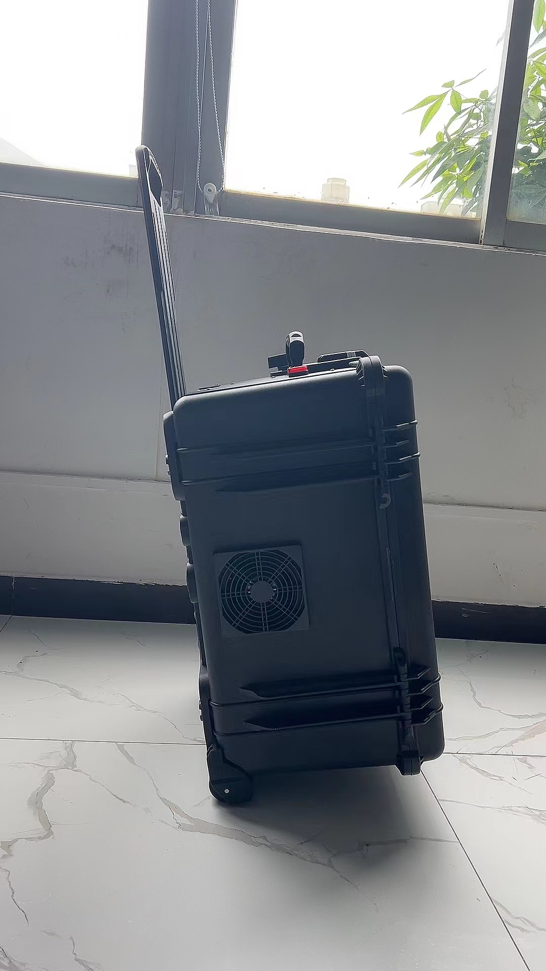  泉州手拉箱型移动通信干扰器